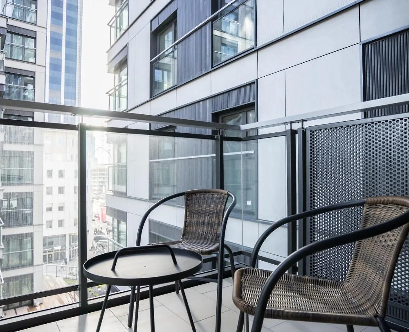 Vipwarsawapartments Amber Mennica Residence Apartament