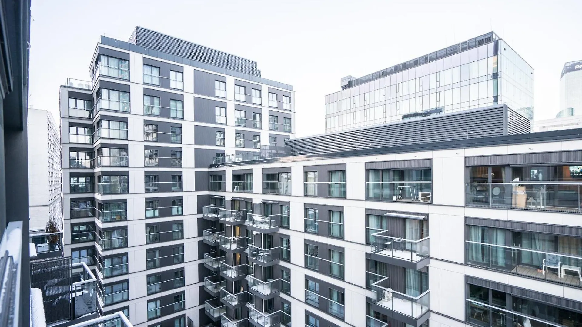 Vipwarsawapartments Amber Mennica Residence 0*, Warszawa Polska
